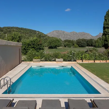 Holiday home Familia Pollenca